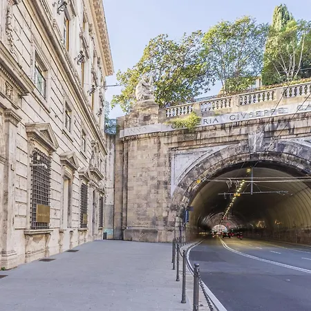 Portello Square Lux Apartment Genoa