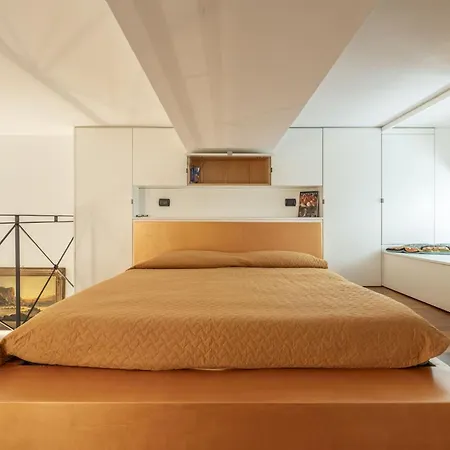 Portello Square Lux *